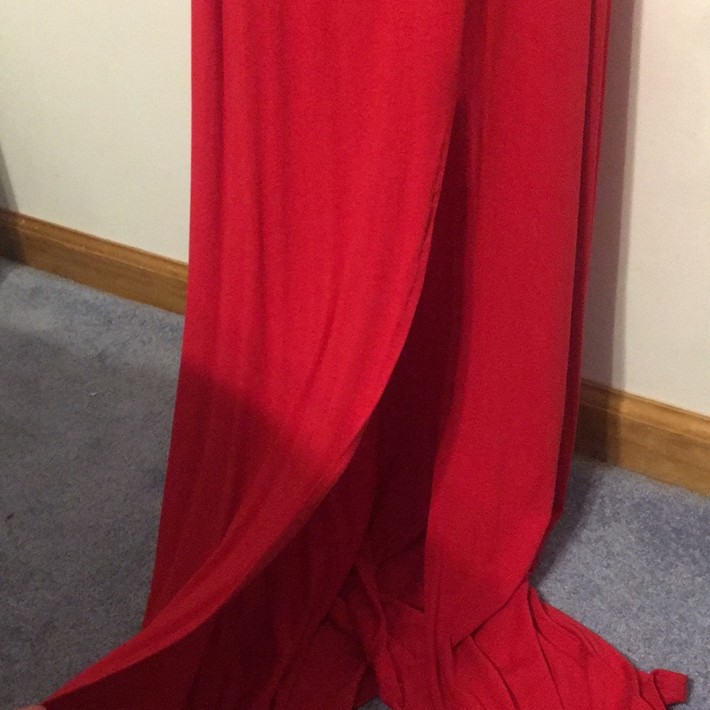 Dress - Picture 3 of 4
